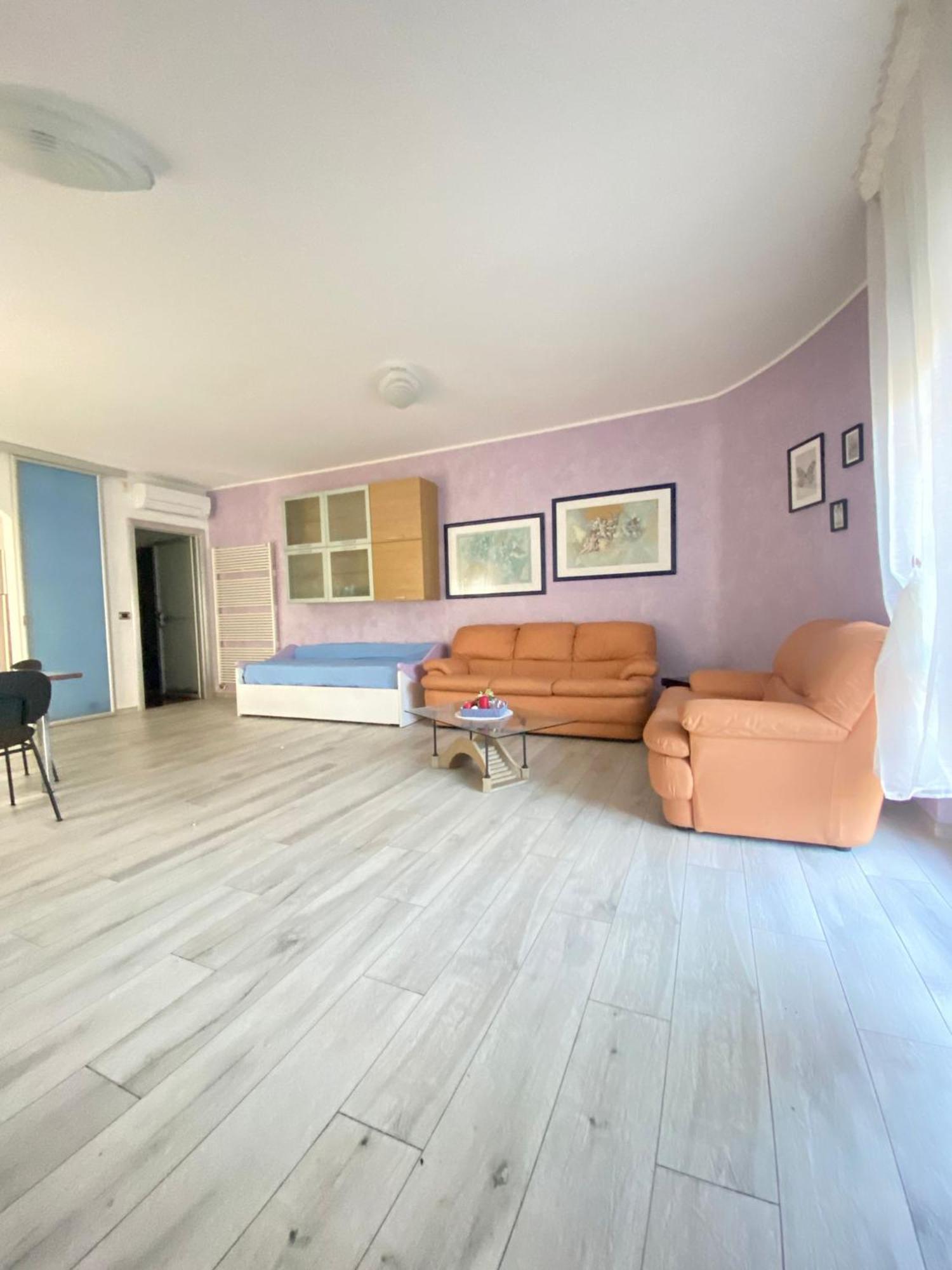 Caserma Guelfa - Casa Vacanza Chiarina San Benedetto del Tronto Exteriör bild